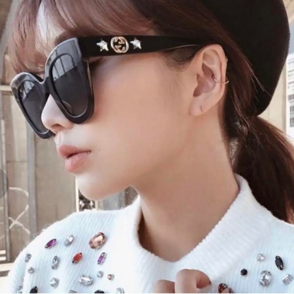 GUCCI Havana Butterfly Ladies Sunglasses
GG0208S 002 49 - Picture 4 of 16